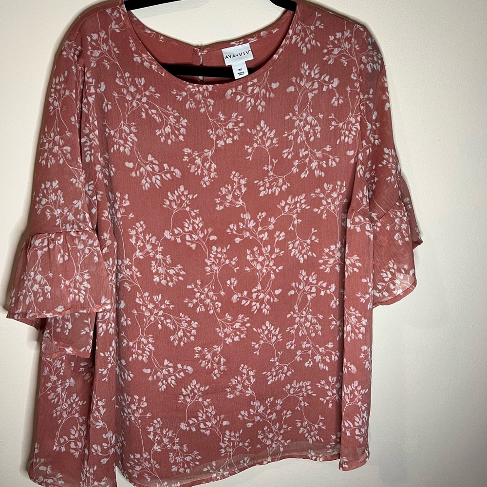 Pretty Ava and Viv blouse in size 2x